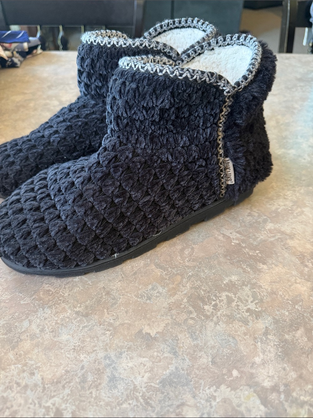 Mukluks Cozy Black Plush Knit Bootie Slippers